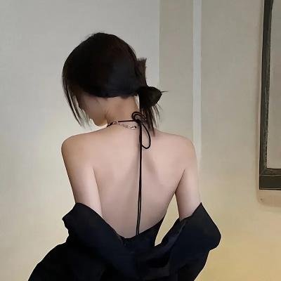 《凶灵》海报